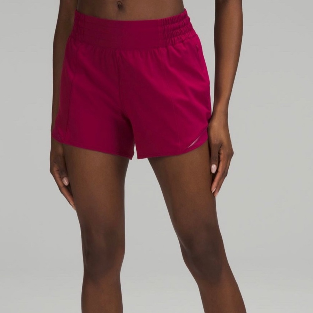 Lululemon pomegranate hotty hot high rise short size 4